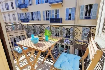 Image de Appt confortable pour 4-6p-2 min à pied de la plage, clime