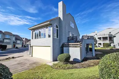 Image de Oceanside, Community Pools, Community Tennis, 628, Corolla Time