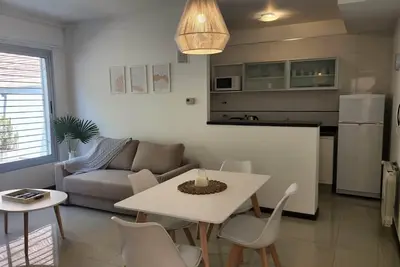 Image de Cálido y Moderno en complejo privado, con cochera