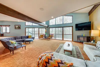 Image de Eclectic Hubertus Home w/ Game Room & Fire Pit!