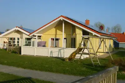 Image de Liebevoll Eingerichtetes Ferienhaus im Ferienpark Neu-seeland