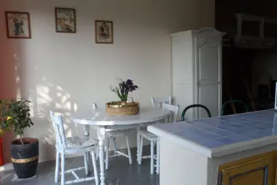 Image de Appartement Piscine en campagne un havre de paix animaux de compagnie bienvenus