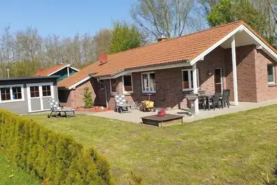 Image de Liebevoll Eingerichtetes Ferienhaus im Ferienpark Seeland
