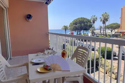 Image de Appartement 2 pièces proche plage avec garage, Fréjus