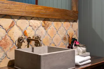 Image de Character filled chalet at Springbrook National Park, Queensland Australia