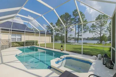 Image de Exquisite retreat stunning 5-Bd, 4 Bth house w/ luxurious beautiful lake view😍