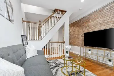 Charm City Homestay in Washington Village