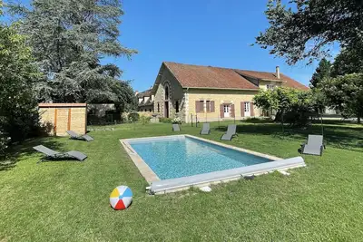 Image de Villa Avec Piscine Dans Beau Village Typique Périgord Noir Bord Dordogne