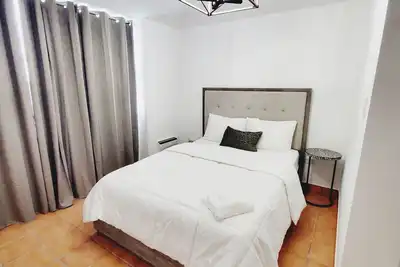 Image de 3-Bedroom Luxury Apartment centrally located in San Juan with 24/7 Security! ! !