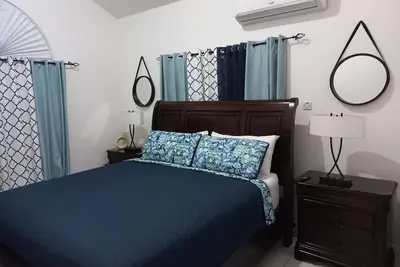Image de SuCasa @ Caribbean Estates, comfortable two bedroom near restaurants and beach.