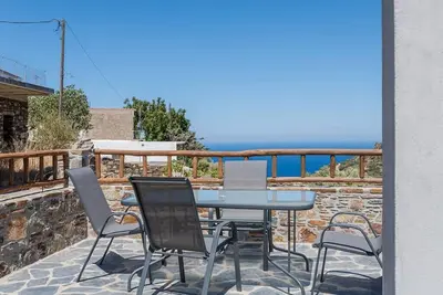 Image de Peaceful, Seaview Plagia Room 1