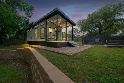 Image de Lakeside Tiny Home|Boat Parking | Lake Access