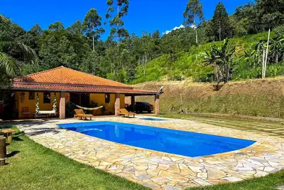 Image de Chácara com lazer e conforto em Joanópolis/Sp