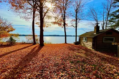 Image de Fox Den: a cozy cabin up north