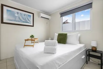 Image de Lovely 3br2ba w/ WiFi, Parking in Central Location