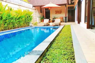 Image de Perfect holiday Villa! Close to resto's, spa's etc. Only 5 mts walking to Oberoi