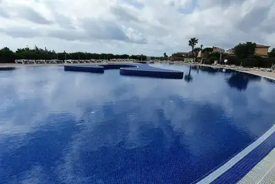 Image de T2 de vacances avec piscine et climatisation