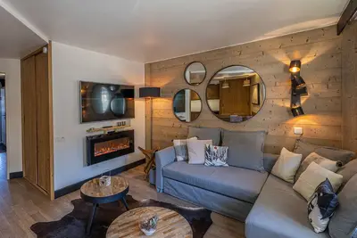 Image de Appartement rénové au centre de La Tania avec parking