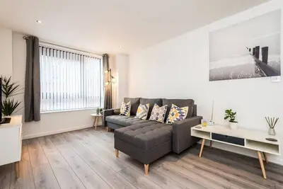 Host & Stay | Oldham Place