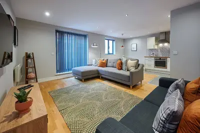 Host & Stay | Ropewalks Abode