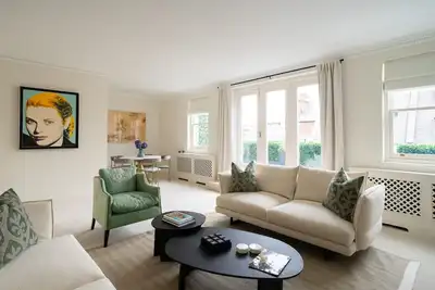 Image de Luxurious Knightsbridge Single Floor Penthouse + 4 Bedrooms + Large Roof Patio