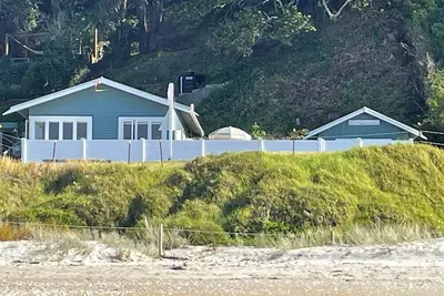 Image de Beachfront Bliss - Onetangi Beachfront Cottage