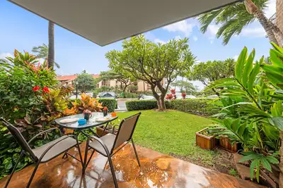 Image de Kauhale Makai 131 OceanFront Ground Floor 1bd w Pool Ac Beach