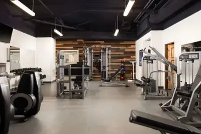 Image de Marriott Summit Watch, \nSki Bridge to Ski Lift, \nDowntown Park City.