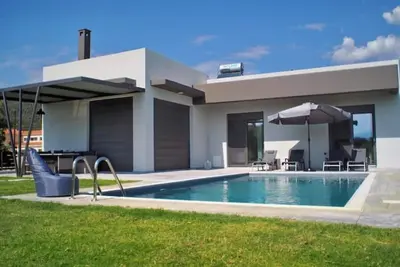 Image de Nostos Luxury Villas in Nafpaktos with private pool & sauna - Villa Calypso