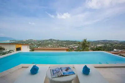 Image de Luxury pool 4 bedrooms villa - 1. 3 km to Wat Plai Laem