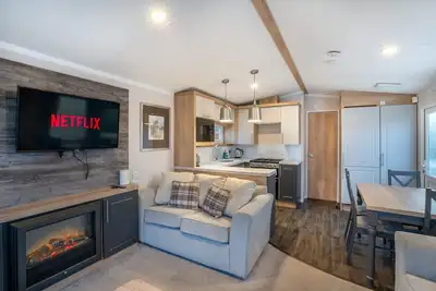 Image de Luxury 8 Berth-Wheelchair Access