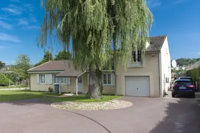 Image de Maison Paris  sud île de France, 25 km de Paris, piscine, parking, jardin