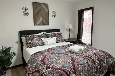 Image de Old Aristocracy Hill 1br Quiet Apartment Downtown!