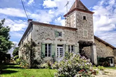 Image de Gîte Kiwi - Pigeonnier de Saint-Vincent - 3 chambres jardin, terrasse et piscine