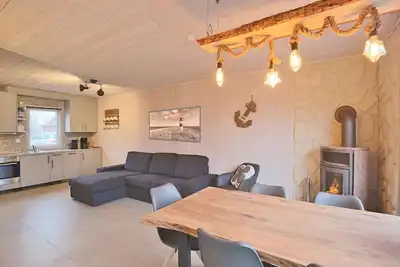 Image de Holz-ferienhaus \"katingsglück\" in Kating für bis zu 6 Personen