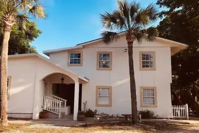 Image de Two Bedroom Apartment in the Heart of Steinhatchee, Marina on site