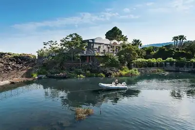 Image de Villa Anemone - Iris Apartment, Sea Front