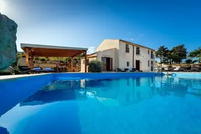 Villa Calliope - Mediterranean villa with pool