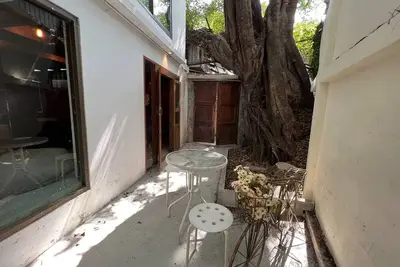 Image de City Center 5 Br cozy home, the famous Talat Noi