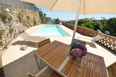 Villa Pontedera - Countryside cottage with private pool
