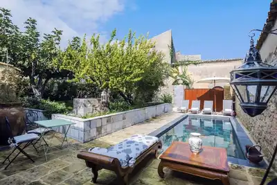 Image de Private villa with swimming pool