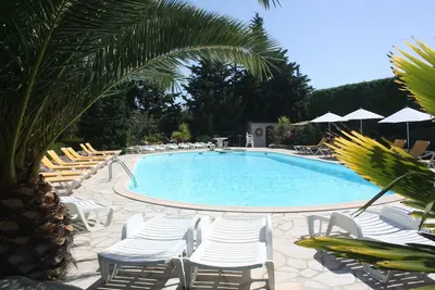 Image de Villa Altea 1 dans un splendide parc fleuri, calme à 900 mètres de la plage