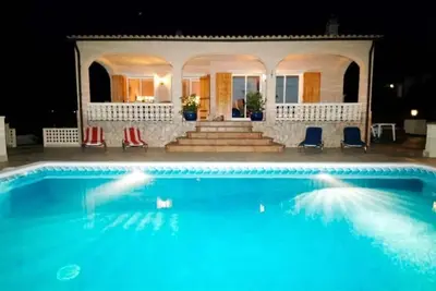 Image de Villa & piscine privée, à 20 min de la plage
