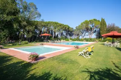 Image de Villa Florale (22 Guests) - Family villa with pool in the heart of Tuscany