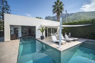 Image de Casa Del Re - Modern villa with pool