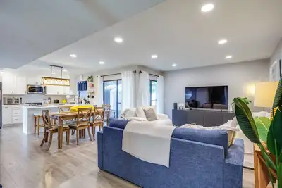 Image de 5 Mi to Beach: Jupiter Townhome w/ Pool Access