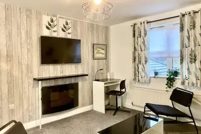 The Point, 2 Bed, Parking - Pass the Keys