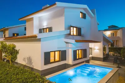 Image de Magnificent, Modern 6 Bedroom Villa, Private Pool, Bbq & Wi-Fi