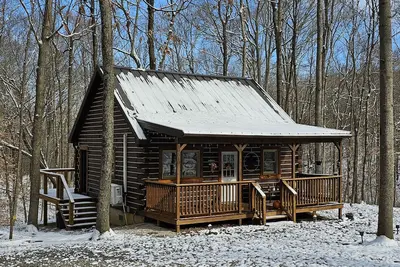 Image de Quiet and Comfy cabin at Patoka Lake
