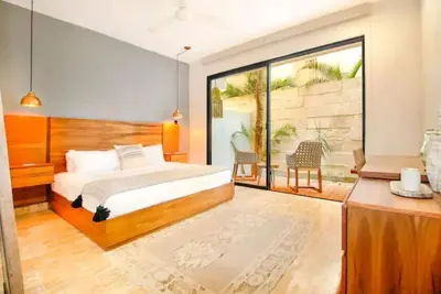 Image de Luxurious apartment, private Jacuzzi near beach